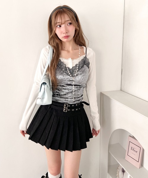Loueme(ルエム)の「ヴィンテージレースベロアキャミソール(キャミソール・レディース・グレー/オフホワイト/ブラウン・FREE)」の7枚目の写真