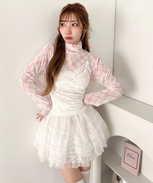 Loueme(ルエム)の「ヴィンテージレースベロアキャミソール(キャミソール・レディース・グレー/オフホワイト/ブラウン・FREE)」の12枚目の写真
