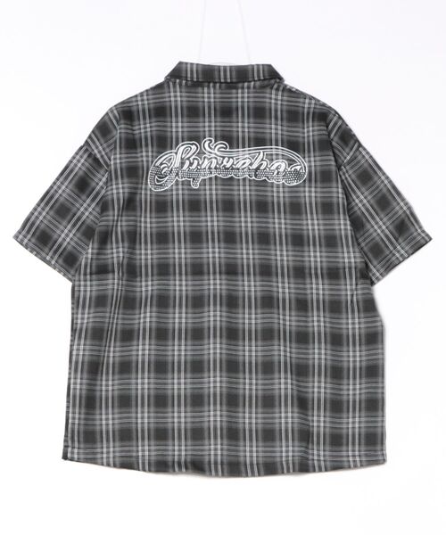 SPINNS(スピンズ)の「オンブレチェックシャツ/半袖/ラインストーンストリートロゴ/バックロゴ(シャツ/ブラウス・メンズ・ブラック・ONESIZE)」の6枚目の写真
