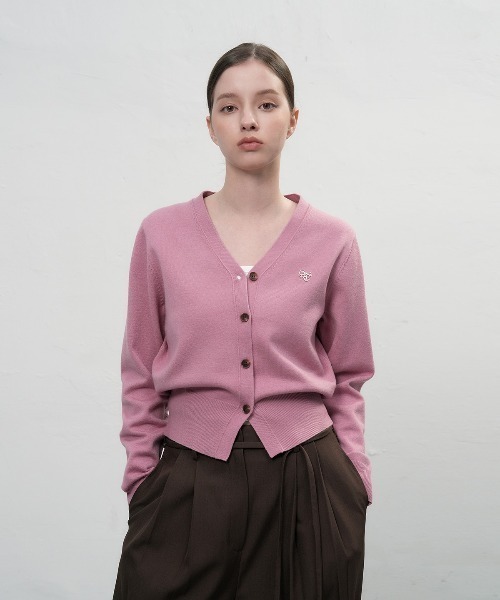 GENERAL IDEA(ジェネラルアイデア)の「GENERAL IDEA/ジェネラルアイディア GNRL ESSENTIAL CARDIGAN ロゴ入りスタンダード長袖カーディガン レディース 秋 秋服 2026年秋冬 冬服(カーディガン/ボレロ・レディース・ローズ・S/L/XS)」の2枚目の写真