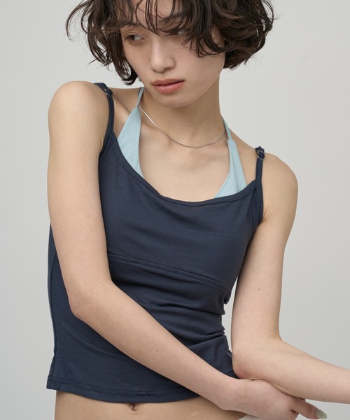 OFROOM（オフルーム）の「Bicolor Crop Cami｜バイカラークロップキャミ（キャミソール・レディース・ネイビー/ホワイト/ブラック/ブラウン・FREE）」の15枚目の写真