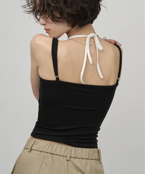 OFROOM（オフルーム）の「Bicolor Crop Cami｜バイカラークロップキャミ（キャミソール・レディース・ネイビー/ホワイト/ブラック/ブラウン・FREE）」の12枚目の写真