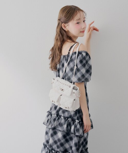 continuer de NICE CLAUP(コンティニューデナイスクラップ)の「キルティングミニリュック(バックパック/リュック・レディース・ホワイト/ブラック・FREE)」の4枚目の写真