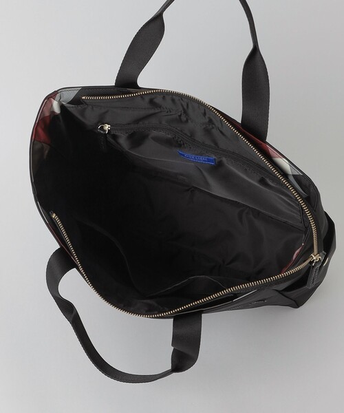 BLUE LABEL CRESTBRIDGE（ブルーレーベルクレストブリッジ）の「ナイロンバックパック（ショルダーバッグ・レディース・ダークネイビー/ブラック・FREE）」の14枚目の写真