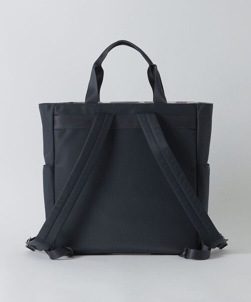 BLUE LABEL CRESTBRIDGE（ブルーレーベルクレストブリッジ）の「ナイロンバックパック（ショルダーバッグ・レディース・ダークネイビー/ブラック・FREE）」の9枚目の写真