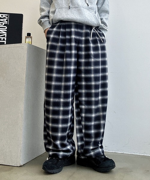 UNDERSTATEMENTs(アンダーステイトメント)の「【ユニセックス】アソートワイドカーブスラックス/ラインストライプ&無地(スラックス・メンズ・ブラック系その他/ブラウン/チャコールグレー・SMALL/MEDIUM/LARGE)」の16枚目の写真