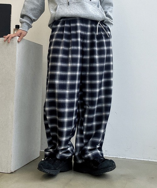 UNDERSTATEMENTs(アンダーステイトメント)の「【ユニセックス】アソートワイドカーブスラックス/ラインストライプ&無地(スラックス・メンズ・ブラック系その他/ブラウン/チャコールグレー・SMALL/MEDIUM/LARGE)」の18枚目の写真