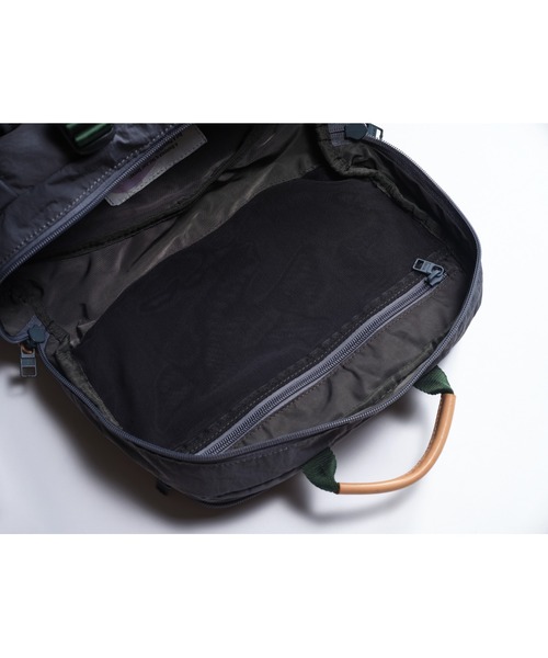 OFFWINTER(オフウィンター)の「【OFFWINTER】 機能性アウトドアバッグ (スペースシリーズ)(バックパック/リュック・メンズ・ブルー/ブラック/ダークグレー/グレー・FREE)」の7枚目の写真