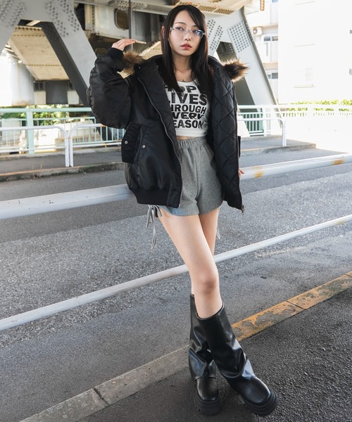 WEGO(ウィゴー)の「WEGO/【26年秋冬新作】フェイクファーフードパファーブルゾン(ダウンジャケット/コート・レディース・ブラック/カーキ/ピンク・FREE)」の13枚目の写真