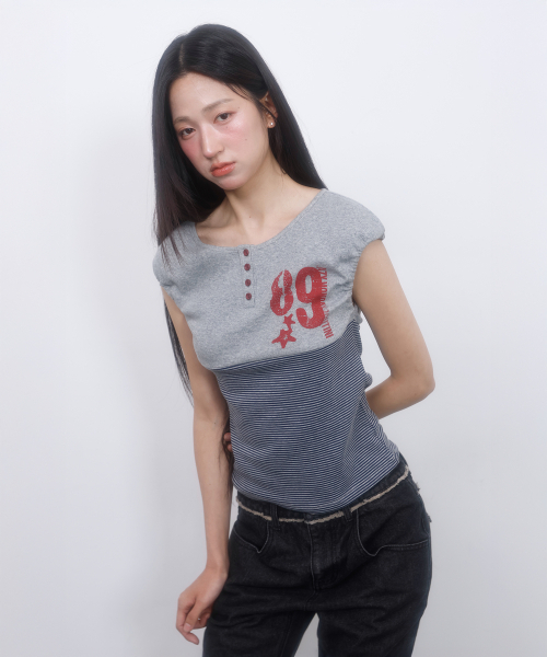 LMR(エルエムアール)の「ヘンリーネックストライプパフスリーブレスGREY(Tシャツ/カットソー・レディース・チャコールグレー・SMALL/MEDIUM)」の3枚目の写真