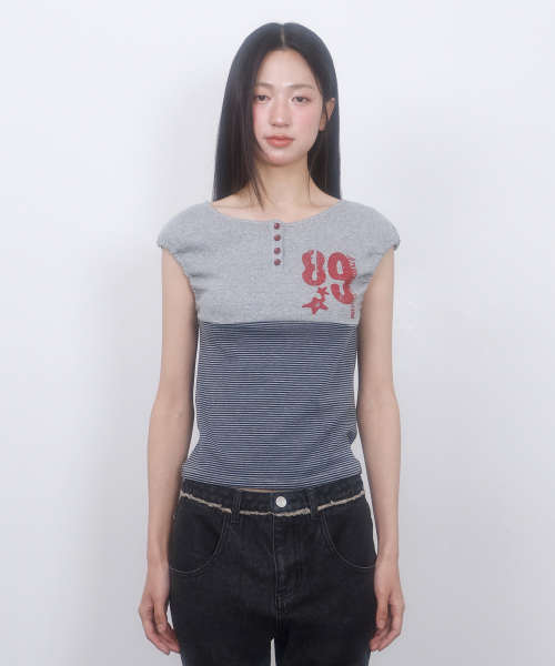 LMR(エルエムアール)の「ヘンリーネックストライプパフスリーブレスGREY(Tシャツ/カットソー・レディース・チャコールグレー・SMALL/MEDIUM)」の4枚目の写真