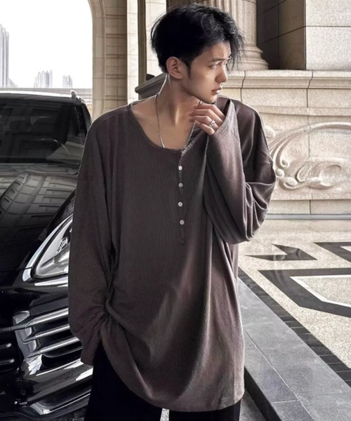 NOWLE(ノウル)の「【NOWLE】ヘンリーネック リブファブリック 長袖 Tシャツ / アーバンリラックス ロングスリーブ(Tシャツ/カットソー・メンズ・アッシュブラウン/ホワイト/ブラック/グレー・X-LARGE/LARGE/MEDIUM)」の8枚目の写真