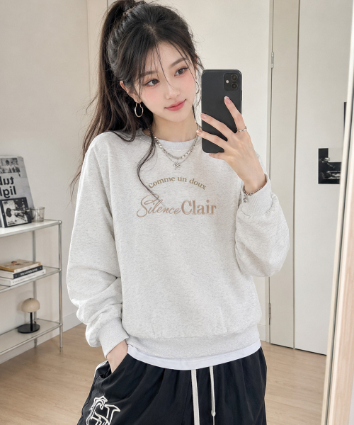 CHASECULT(チェイスカルト)の「レディースエッセンシャルグラフィックスウェットシャツ-FERG5164B05(スウェット・レディース・オートミール・85/90)」の1枚目の写真