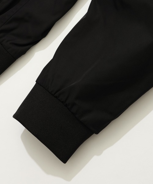 Calvin Klein（カルバン・クライン）の「【Calvin Klein/カルバンクライン】ELIAS MEMORY BOMBER/ライトウェイト ジップアップ ボンバージャケット（MA-1・メンズ・ブラック/オリーブ・S/M/XL/L）」の6枚目の写真