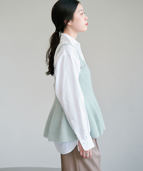 IENA(イエナ)の「モヘヤミックスペプラムタンク(ニット/セーター・レディース・チャコールグレー/サックスブルー・FREE)」の13枚目の写真