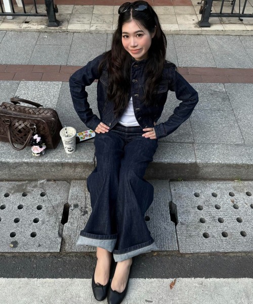 Aelina(エリナ)の「スタンドカラーデニムジャケット&ハイウエストデニムパンツセットアップ(セットアップ・レディース・インディゴブルー・L/M/S)」の5枚目の写真