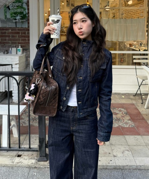 Aelina(エリナ)の「スタンドカラーデニムジャケット&ハイウエストデニムパンツセットアップ(セットアップ・レディース・インディゴブルー・L/M/S)」の2枚目の写真