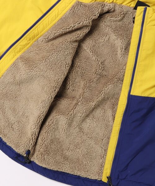 THE NORTH FACE(ザノースフェイス)の「Compact Nomad Jacket NPJ72551(ナイロンジャケット・キッズ・マルチ/ブラック・130/140/150/160)」の4枚目の写真