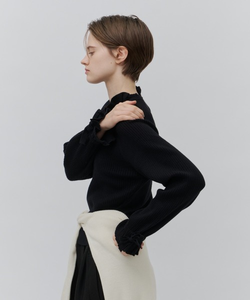 Plumel(プルメル)の「Frill Rib Knit Top / フリルリブニット(ニット/セーター・レディース・グリーン/オフホワイト/ブラック・MEDIUM)」の21枚目の写真