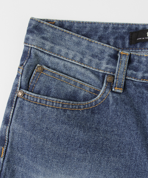 LUC DNM （ラックデニム）の「LUCDNM BOYS STRAIGHT（デニムパンツ・レディース・インディゴブルー・MEDIUM/LARGE/SMALL）」の10枚目の写真