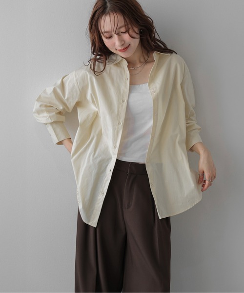 AMELY(エミリー)の「ラウンドヘムオーバーサイズシャツ/体型カバー/こなれ感(シャツ/ブラウス・レディース・ベージュ/ブラウン/ブラック・フリー)」の1枚目の写真