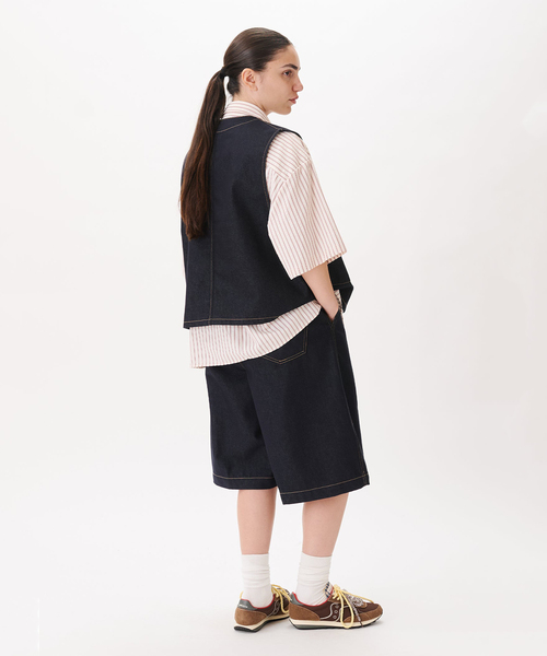 WISM(ウィズム)の「Estudio Niksen / エストゥディオ・ニクセン Raw Denim Stitch Vest(その他アウター・メンズ・ネイビー・FREE)」の9枚目の写真