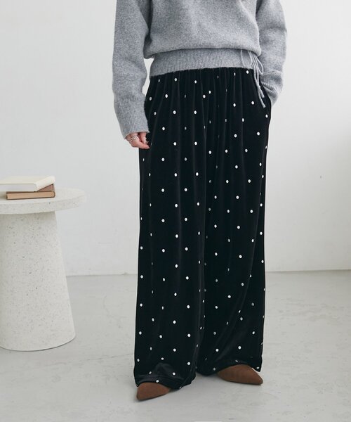 DISCOAT(ディスコート)の「ドット刺繍ベロアワイドパンツ(その他パンツ・レディース・ブラック/ブラウン・FREE)」の6枚目の写真