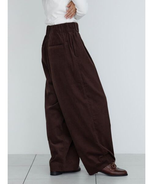 FIKA.(フィーカ)の「Corduroy easy wide pants(その他パンツ・レディース・ピンク系その他2/ブラウン・FREE)」の11枚目の写真