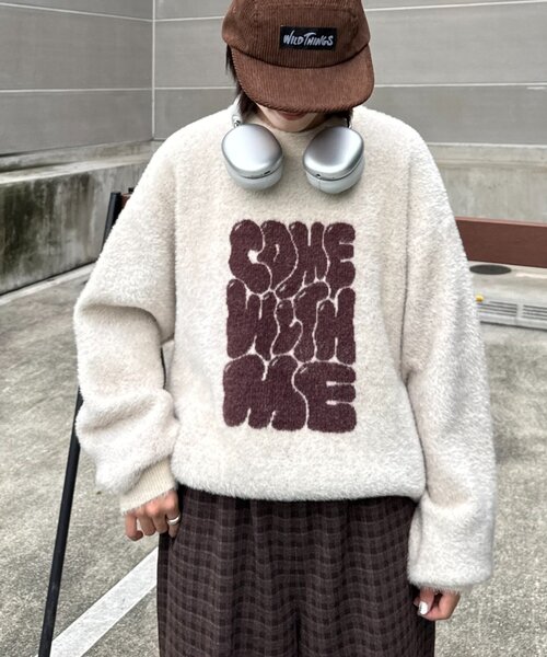 CIAOPANIC TYPY(チャオパニックティピー)の「【UNISEX】ニュアンスロゴシャギーニット(ニット/セーター・レディース・チャコールグレー/ブラック/ベージュ/グレー/ブルー・MEDIUM/LARGE)」の4枚目の写真