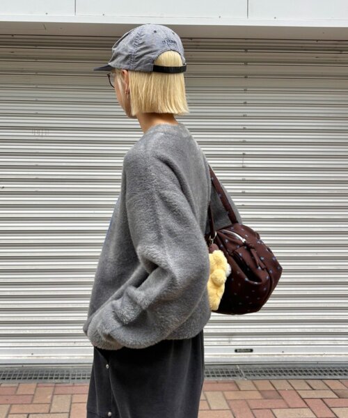 CIAOPANIC TYPY(チャオパニックティピー)の「【UNISEX】ニュアンスロゴシャギーニット(ニット/セーター・レディース・チャコールグレー/ブラック/ベージュ/グレー/ブルー・MEDIUM/LARGE)」の15枚目の写真