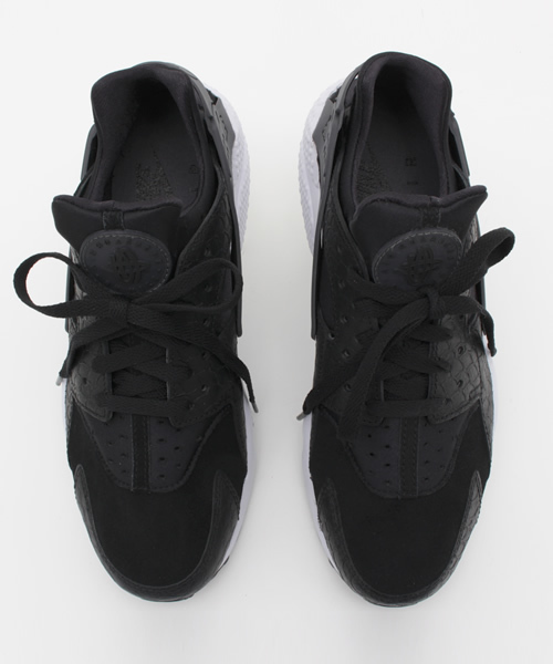 NIKE（ナイキ）の「NIKE AIR HUARACHE RUN PRM（スニーカー・メンズ・ブラック・26.5/27/27.5/26）」の5枚目の写真