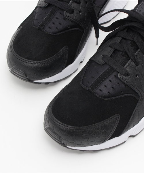 NIKE（ナイキ）の「NIKE AIR HUARACHE RUN PRM（スニーカー・メンズ・ブラック・26.5/27/27.5/26）」の6枚目の写真
