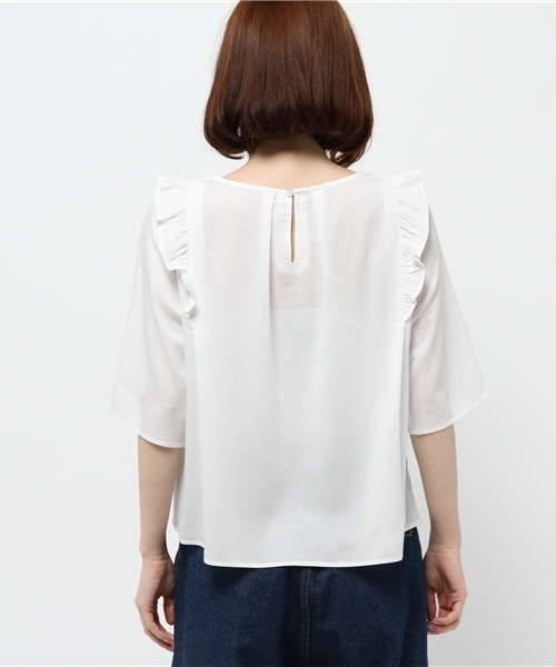 N.（N. Natural Beauty Basic）（エヌエヌナチュラルビューティーベーシック）の「フリルショルダーブラウス（シャツ/ブラウス・レディース・ネイビー/ホワイト/ピンク・MEDIUM）」の6枚目の写真