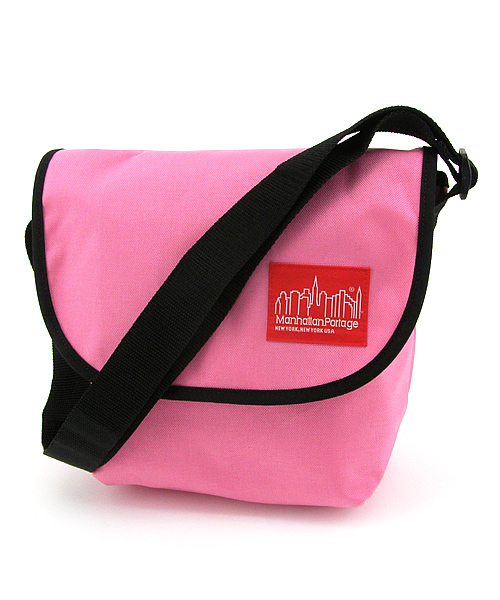 Manhattan Portage（マンハッタンポーテージ）の「Manhattan Portage / メッセンジャーバッグ（メッセンジャーバッグ・レディース・ブラック/ピンク・ONE SIZE）」の2枚目の写真