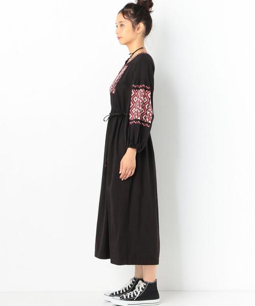 Another Edition(アナザーエディション)の「ツイル刺繍ワンピース/AEBC TWILL EMBR OP◆(ワンピース・レディース・ブラウン/ブラック・FREE)」の6枚目の写真