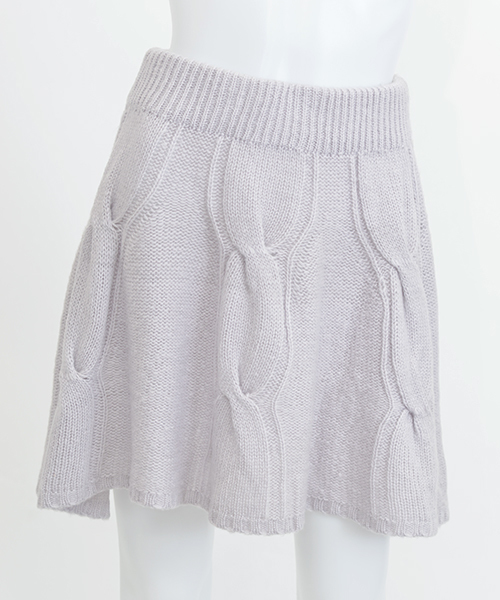 MICOAMERI（ミコアメリ）の「ケーブルニットスカート（スカート・レディース・ホワイト/ブラック/グレー・FREE）」の6枚目の写真