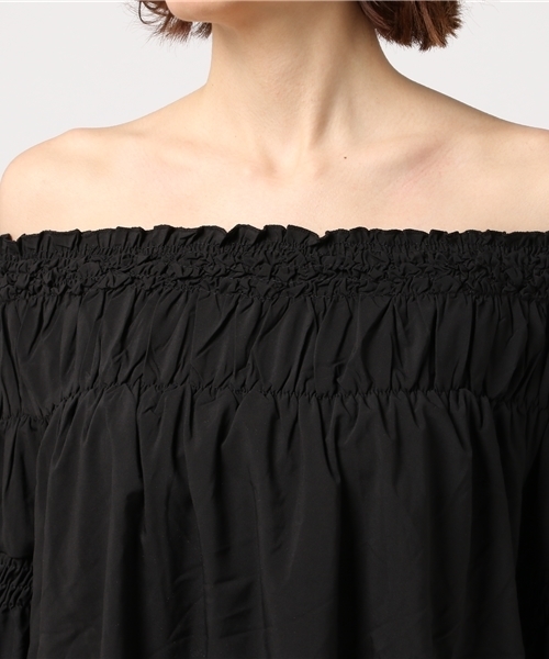 MERLOT（メルロー）の「フリルギャザーオフショルブラウス4913（シャツ/ブラウス・レディース・ブラック/ライトブルー/ベージュ/ピンク/オフホワイト・FREE）」の15枚目の写真