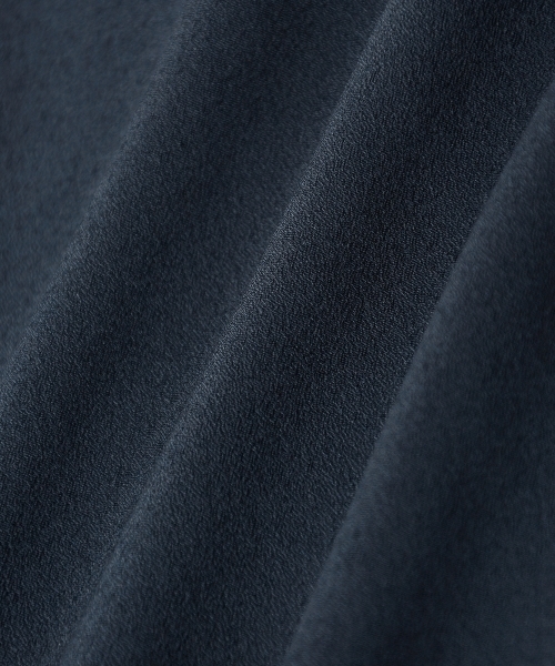 le.coeur blanc（ルクールブラン）の「【WEB限定PRICE】ジョーゼットスタンドVネックブラウス（シャツ/ブラウス・レディース・ネイビー/ピンクベージュ/ブルー/ワインレッド・FREE）」の12枚目の写真