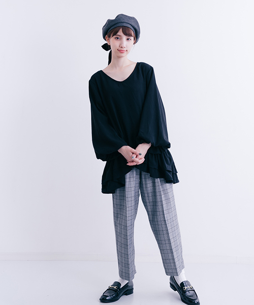 MERLOT（メルロー）の「裾ラッフルティアードトップス1231（シャツ/ブラウス・レディース・ワイン/マスタード/ブラック/オフホワイト・FREE）」の15枚目の写真