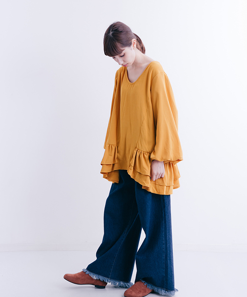 MERLOT（メルロー）の「裾ラッフルティアードトップス1231（シャツ/ブラウス・レディース・ワイン/マスタード/ブラック/オフホワイト・FREE）」の16枚目の写真