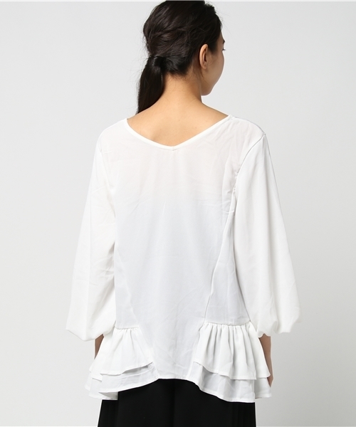 MERLOT（メルロー）の「裾ラッフルティアードトップス1231（シャツ/ブラウス・レディース・ワイン/マスタード/ブラック/オフホワイト・FREE）」の6枚目の写真