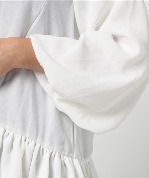 MERLOT（メルロー）の「裾ラッフルティアードトップス1231（シャツ/ブラウス・レディース・ワイン/マスタード/ブラック/オフホワイト・FREE）」の8枚目の写真