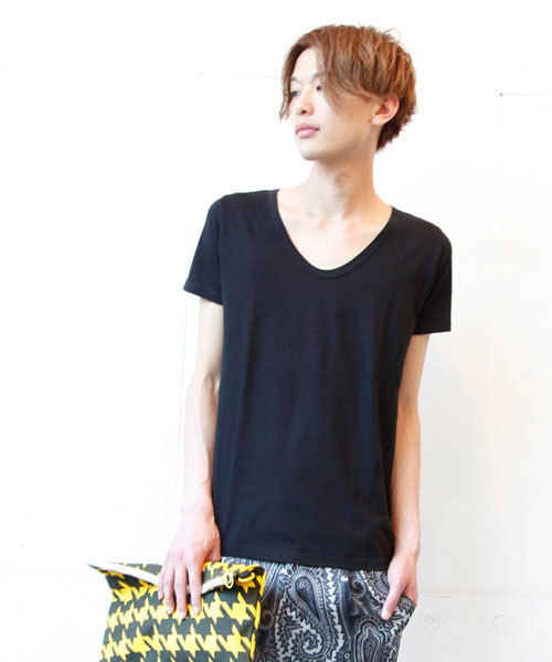 603（ロクマルサン）の「603 無地Ｕネック半袖カットソー（Tシャツ/カットソー・メンズ・オフホワイト/ベージュ/ブラック/ライトグレー/グレー/ブルー/ダークグリーン/イエロー/ライトピンク/ローズ・40）」の3枚目の写真