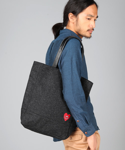 CIAOPANIC（チャオパニック）の「【MOON】×I HAVE LOVE　TOTEBAG（トートバッグ・レディース・ブラック/レッド/グレー/グレー系その他/ベージュ系その他・FREE）」の2枚目の写真