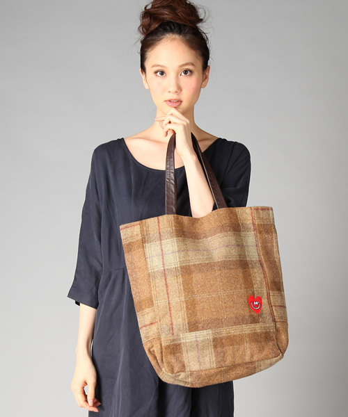 CIAOPANIC（チャオパニック）の「【MOON】×I HAVE LOVE　TOTEBAG（トートバッグ・レディース・ブラック/レッド/グレー/グレー系その他/ベージュ系その他・FREE）」の15枚目の写真