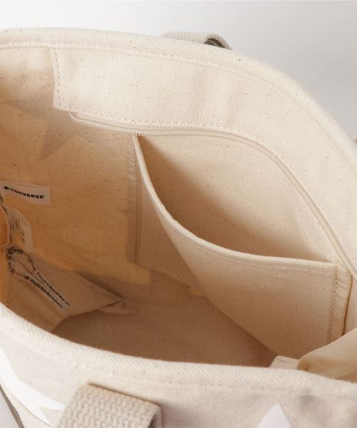 CONVERSE（コンバース）の「CONVERSE　Ssize STAR Print Tote Bag（トートバッグ・レディース・ブラック/アイボリー/ブラック系その他/カーキ/ダークブラック・FREE）」の9枚目の写真