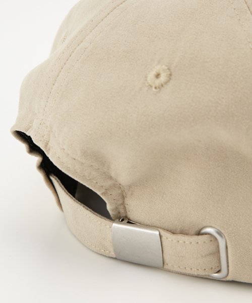 AZUL by moussy（アズールバイマウジー）の「Fスウェードベーシックキャップ（キャップ・レディース・ブラック/ライトベージュ/グリーン・FREE）」の11枚目の写真