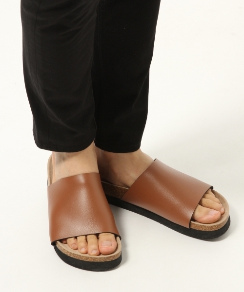 GLOBAL WORK（グローバルワーク）の「スライドサンダル/785056（サンダル・メンズ・ブラック/ブラウン・MEDIUM/LARGE）」の2枚目の写真