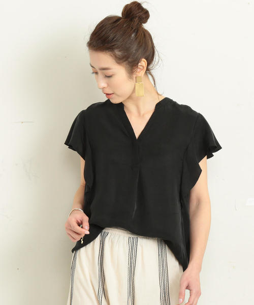 BEAUTY&YOUTH UNITED ARROWS(ビューティーアンドユースユナイテッドアローズ)の「BY スキッパーラッフルスリーブブラウス/カラー2-手洗い可能- о(シャツ/ブラウス・レディース・ブラック/ライトピンク/コバルトブルー・FREE)」の2枚目の写真