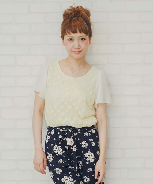 MAJESTIC LEGON（マジェスティックレゴン）の「フロントレースPO（Tシャツ/カットソー・レディース・ブラック/サックスブルー/ネイビー/アイボリー/ライトグリーン/ブルー/ピンク/イエロー・FREE）」の7枚目の写真